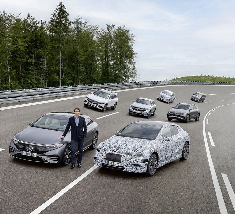 Only EVs, car inventors (Mercedes) will only produce new electrics in four years