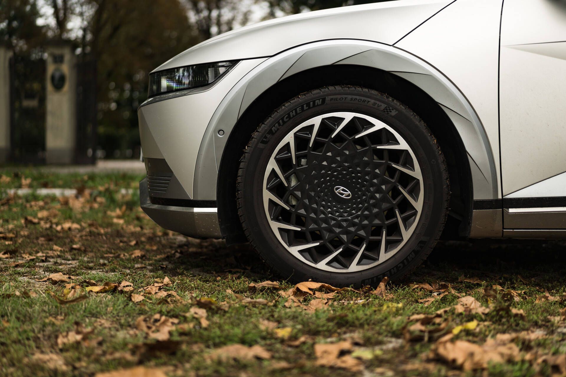 ¿Qué neumáticos elegir para tu coche eléctrico?