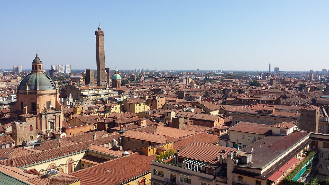 Crossing Emilia Romagna: from the Bolognese plain to the Modenese Apennine